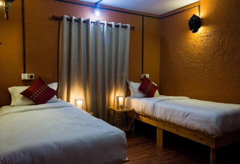 هاستل Wander Thirst