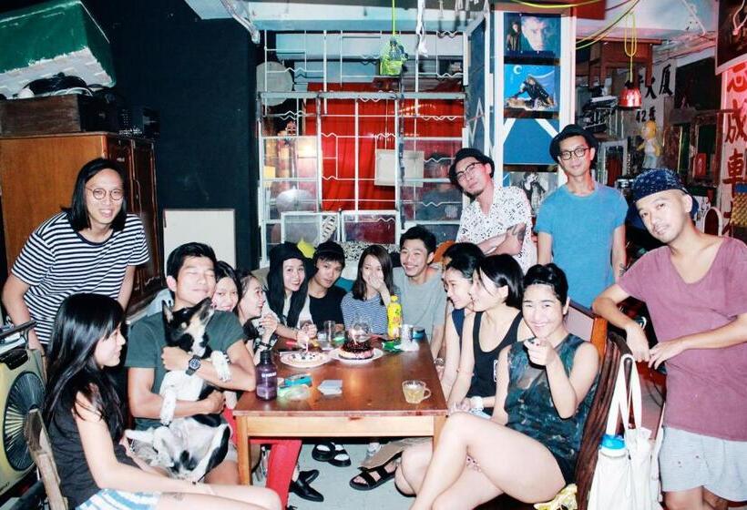 هاستل Wontonmeen