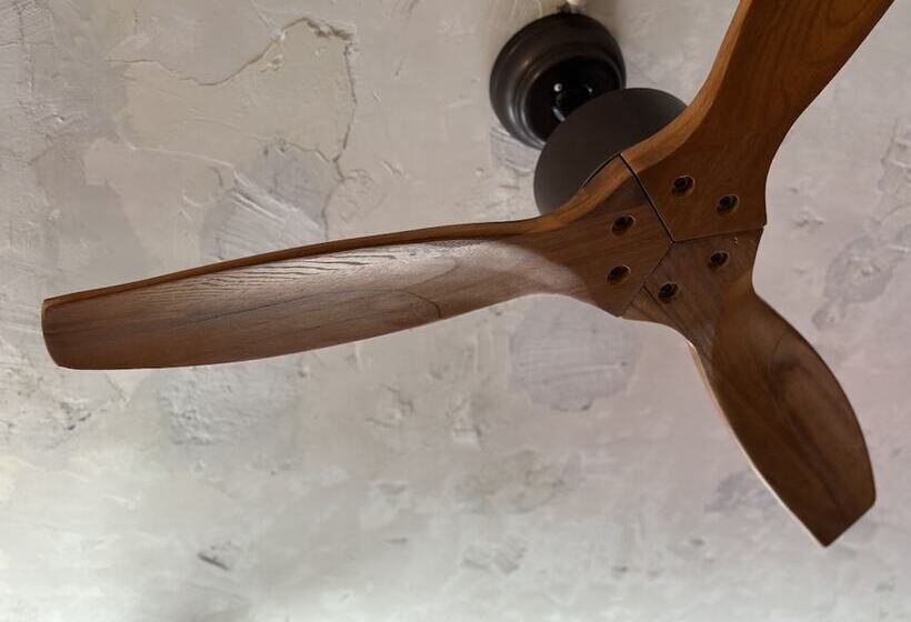 هاستل Wontonmeen