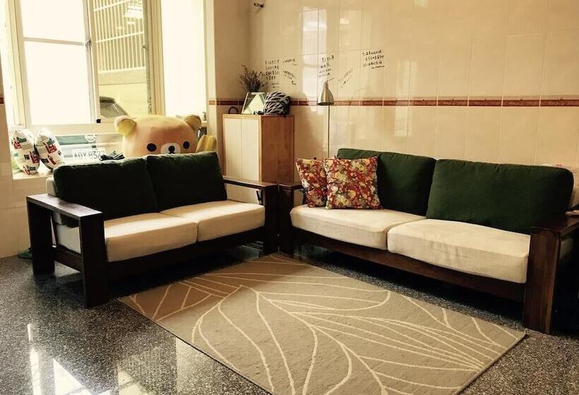 تختخواب و صبحانه Feng Su