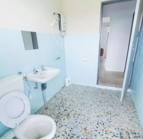Hostel Backpackers @ Beacon Kch