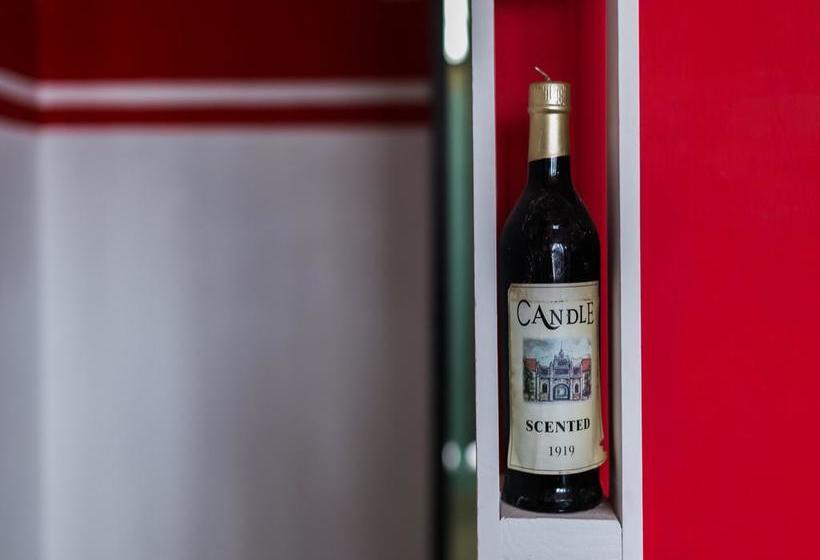 هاستل Backpackers @ Beacon Kch