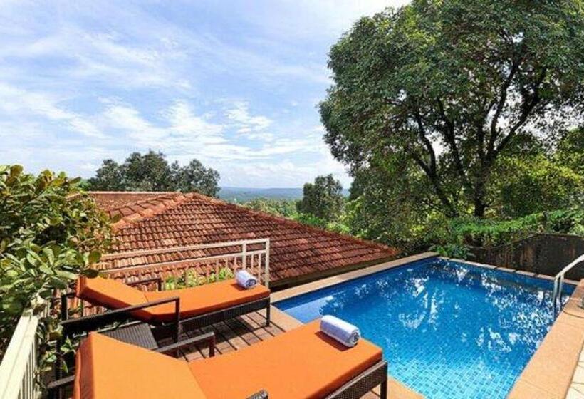 Amritara Aura Resort & Spa