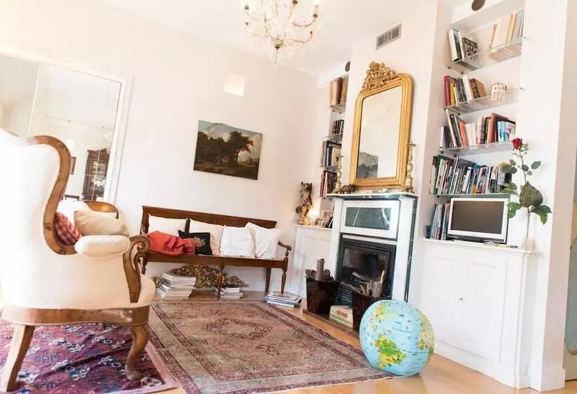 تختخواب و صبحانه Casa Malena