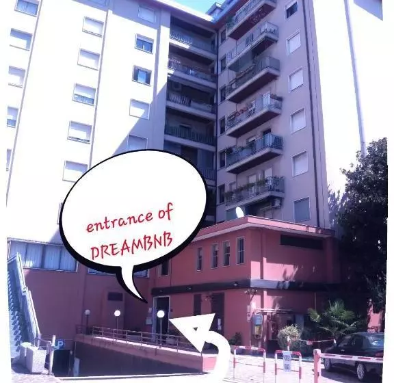تختخواب و صبحانه Dreambnb