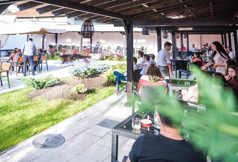 צימר Maisonette Apartments