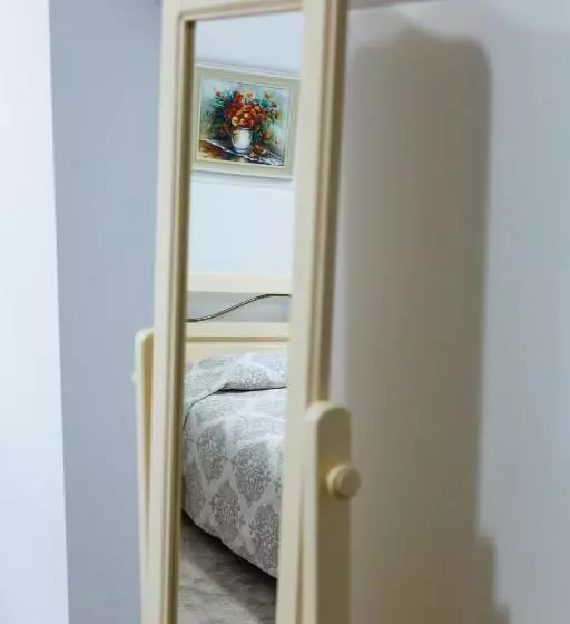 تختخواب و صبحانه Maisonette Apartments