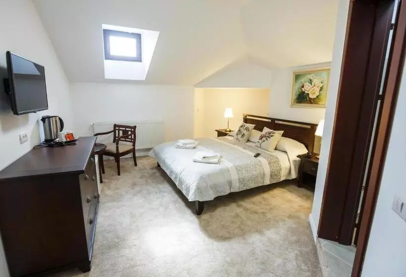 تختخواب و صبحانه Maisonette Apartments