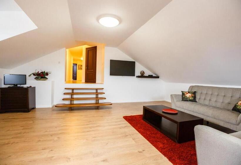 צימר Maisonette Apartments