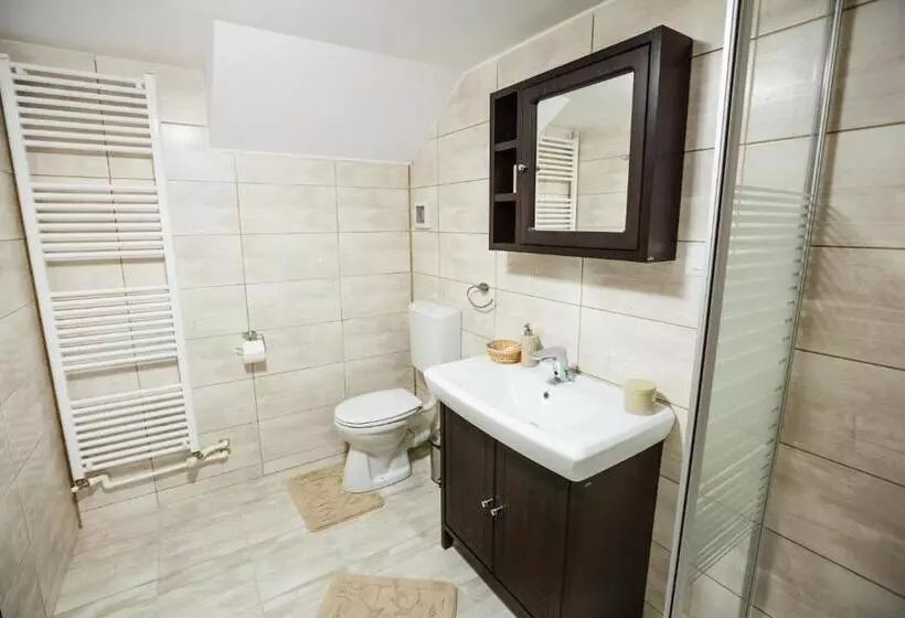 تختخواب و صبحانه Maisonette Apartments