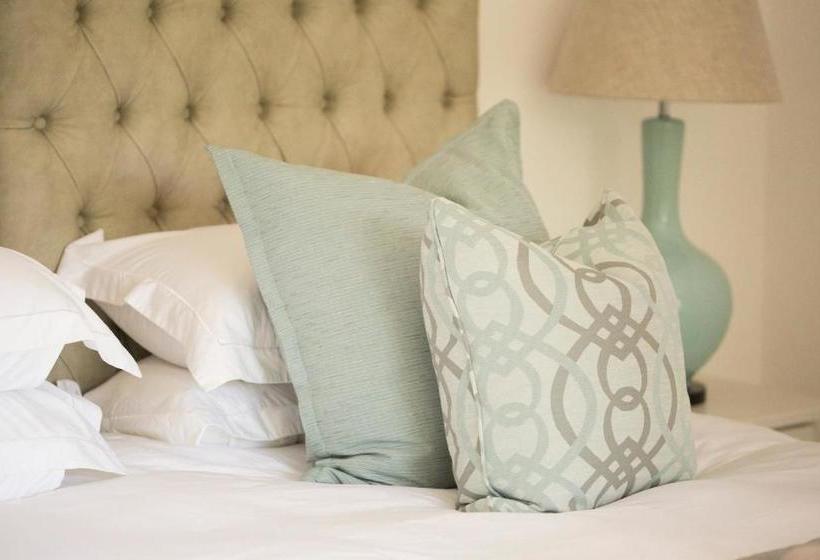 민박 Sunset On Cheshire