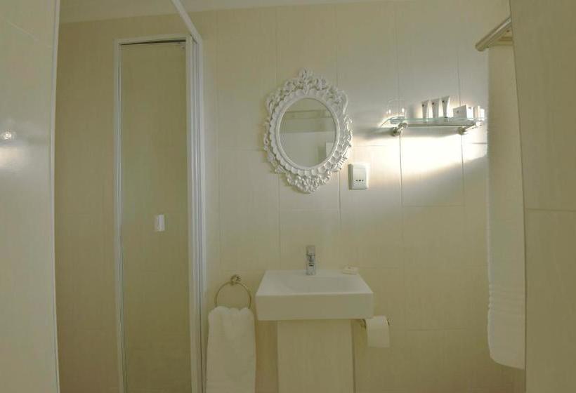 민박 Sunset On Cheshire