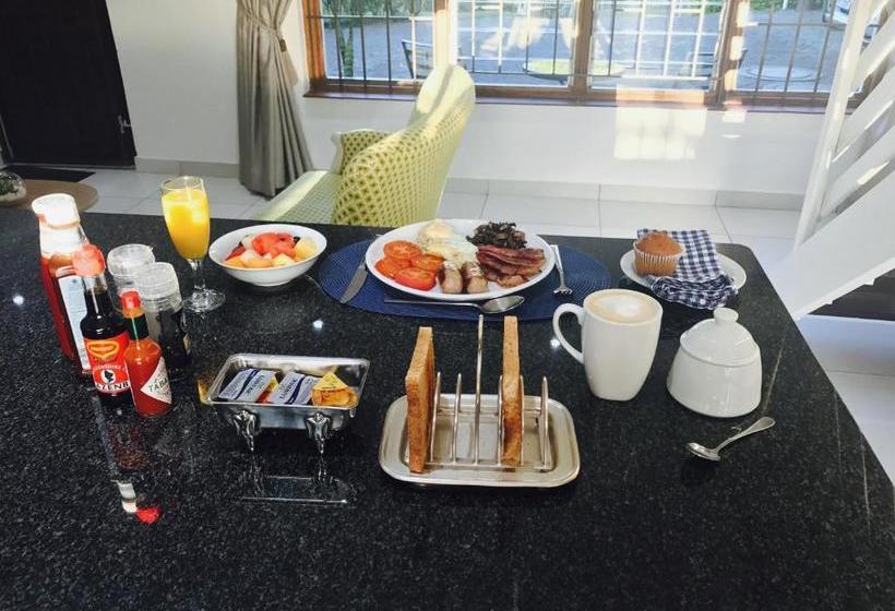 민박 Sunset On Cheshire