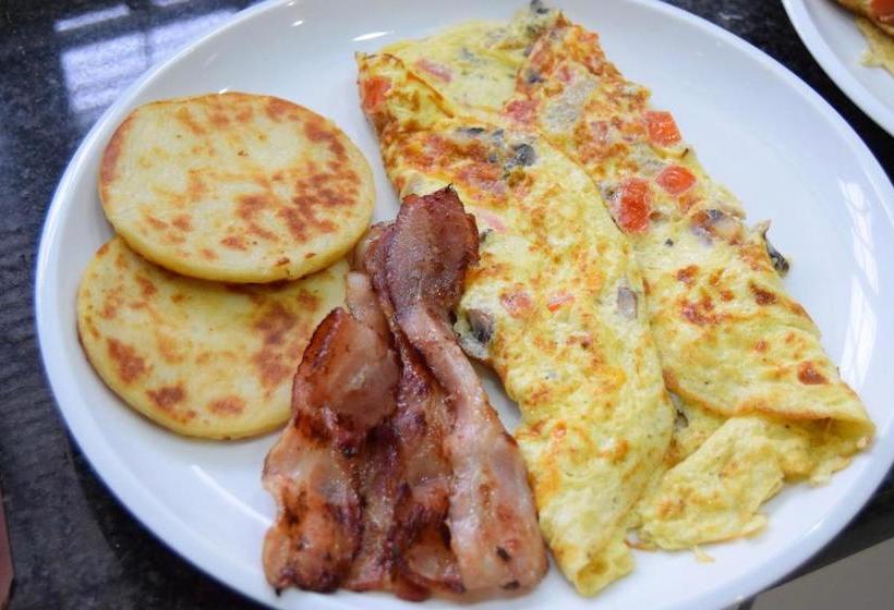 민박 Sunset On Cheshire