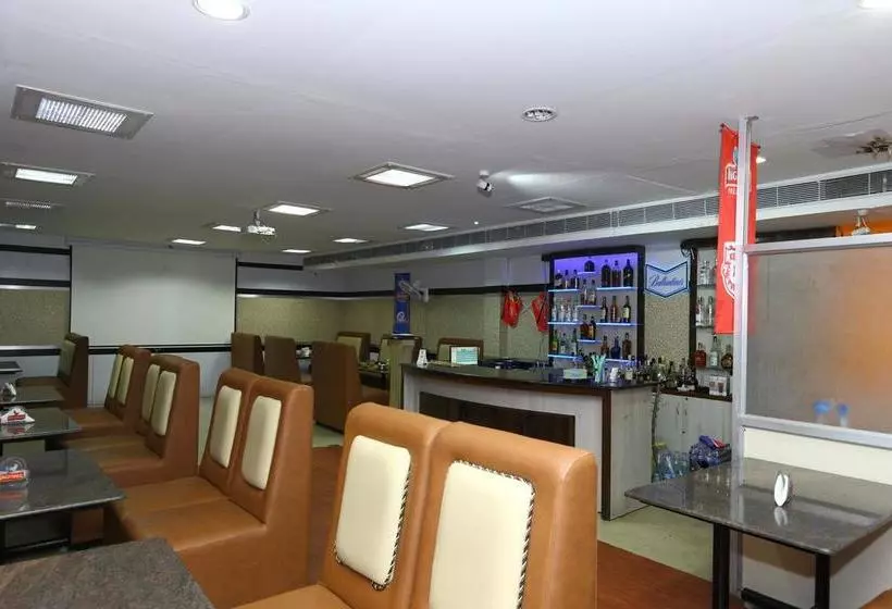 هتل Oyo Rooms Bussy Street