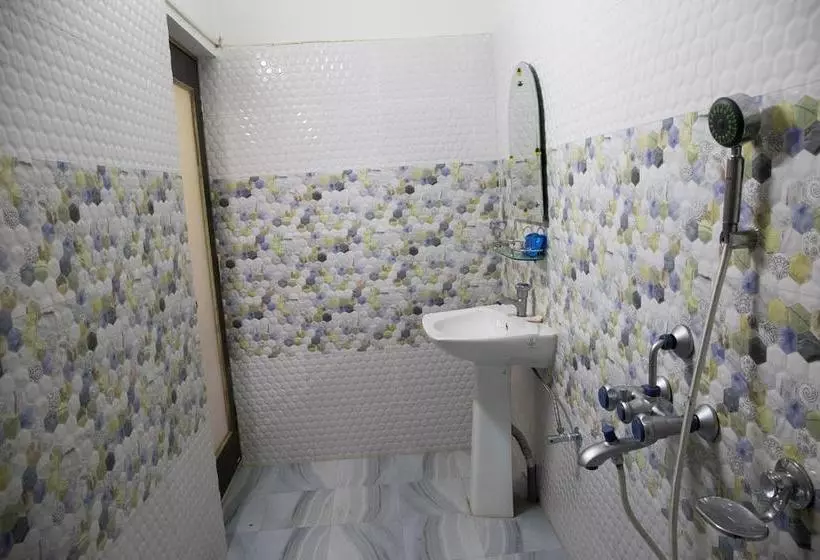 Hotelli Oyo Rooms Near Sunshine Hospital