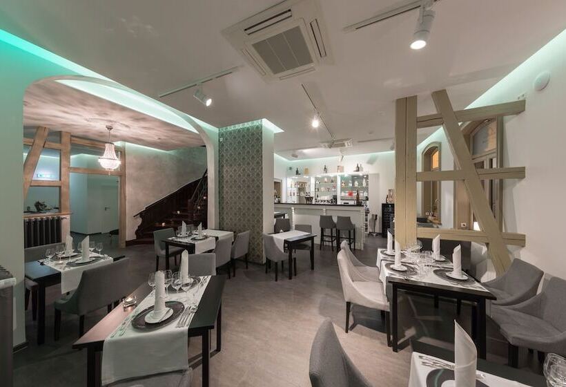 فندق Luxus Hostel Rabe