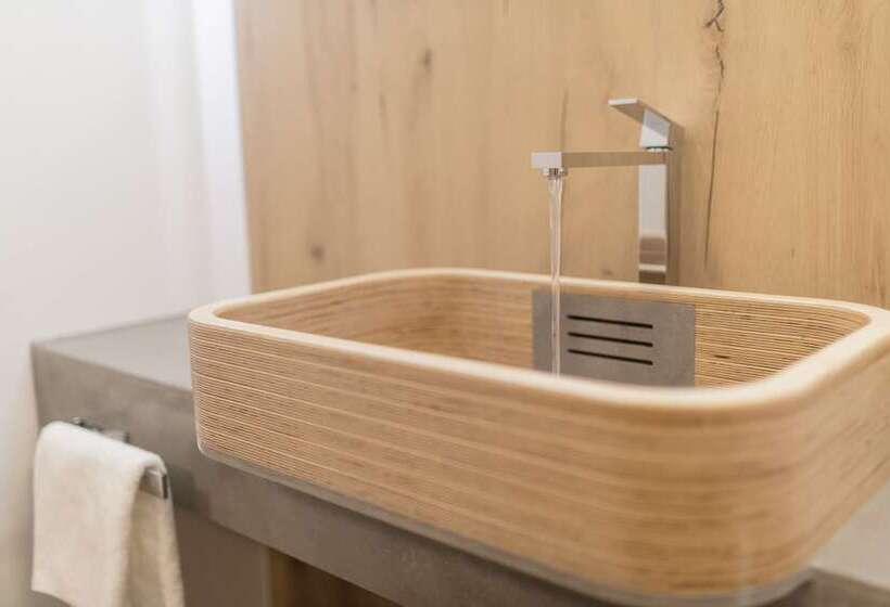 فندق Luxus Hostel Rabe