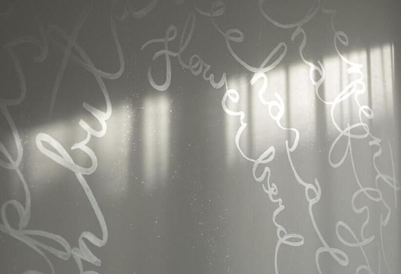 Otel Trunkcat Street