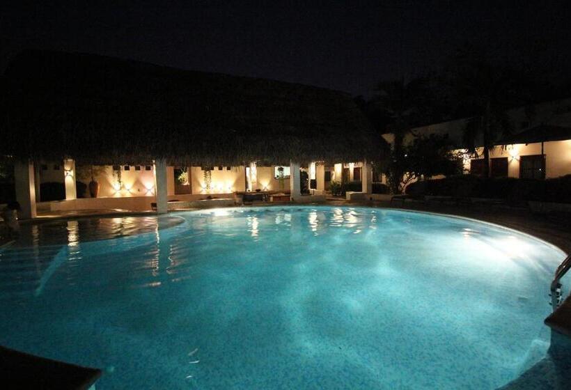 酒店 Villa Blanca Suites