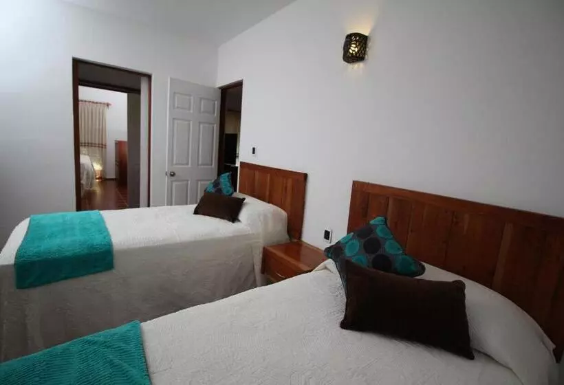 ホテル Villa Blanca Suites