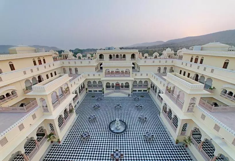 Lomakeskus The Jai Bagh Palace