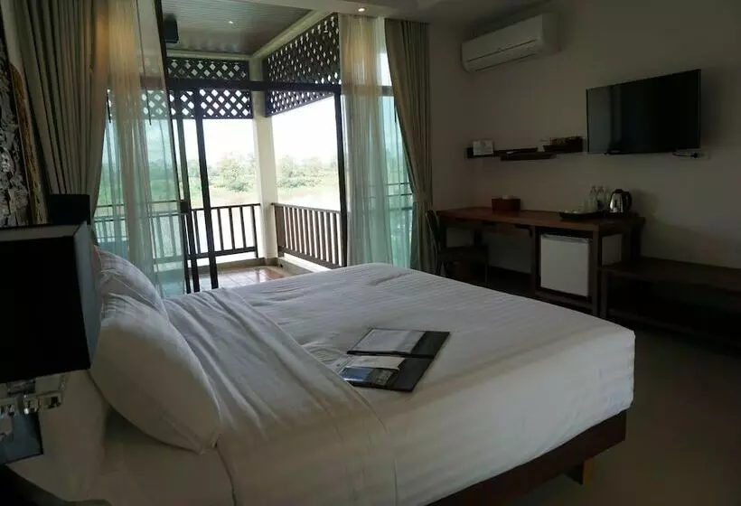 Bansaeo Garden And Resort