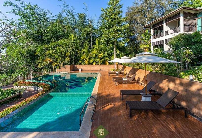 Bansaeo Garden And Resort