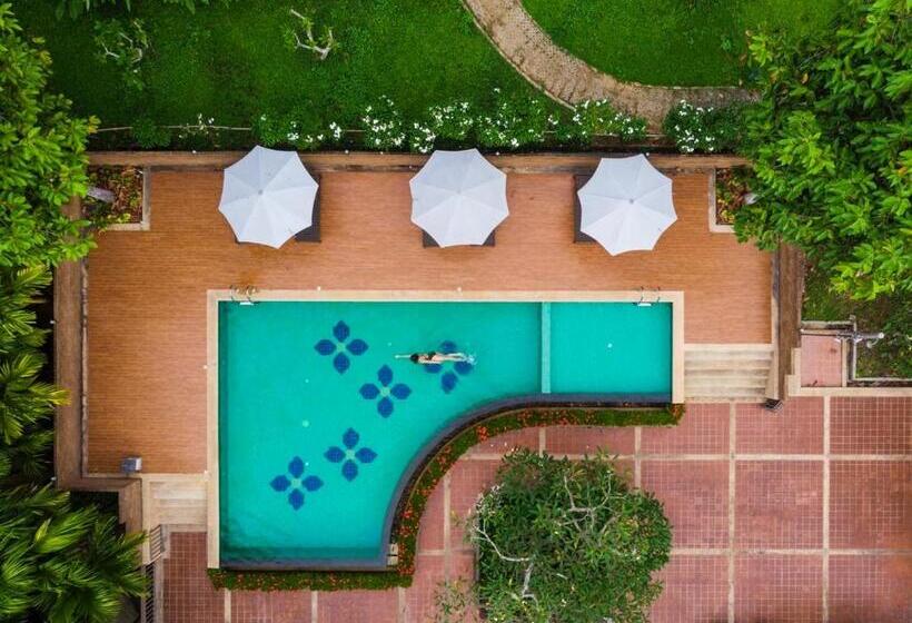 Bansaeo Garden And Resort