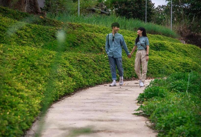 Bansaeo Garden And Resort