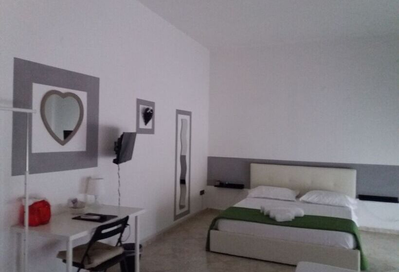 تختخواب و صبحانه 600 Passi Dalla Reggia