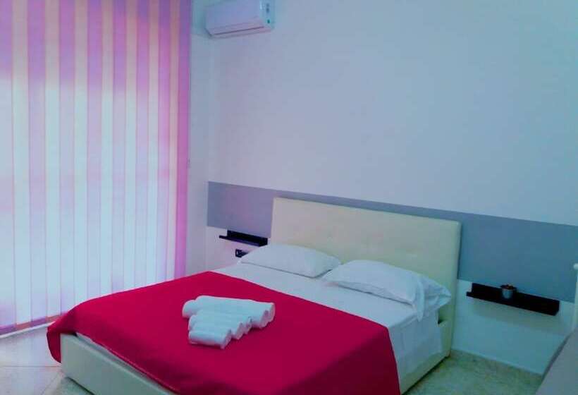 تختخواب و صبحانه 600 Passi Dalla Reggia