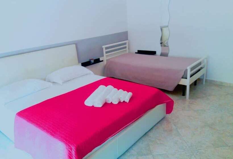 تختخواب و صبحانه 600 Passi Dalla Reggia