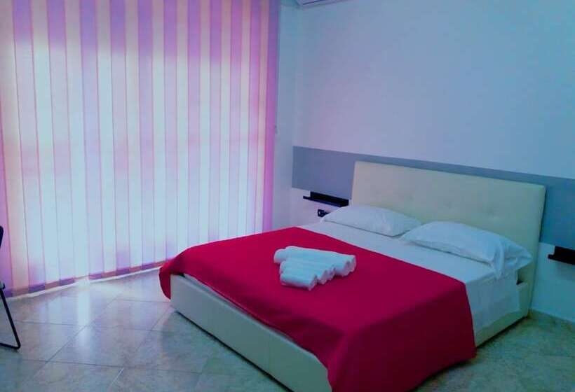 تختخواب و صبحانه 600 Passi Dalla Reggia