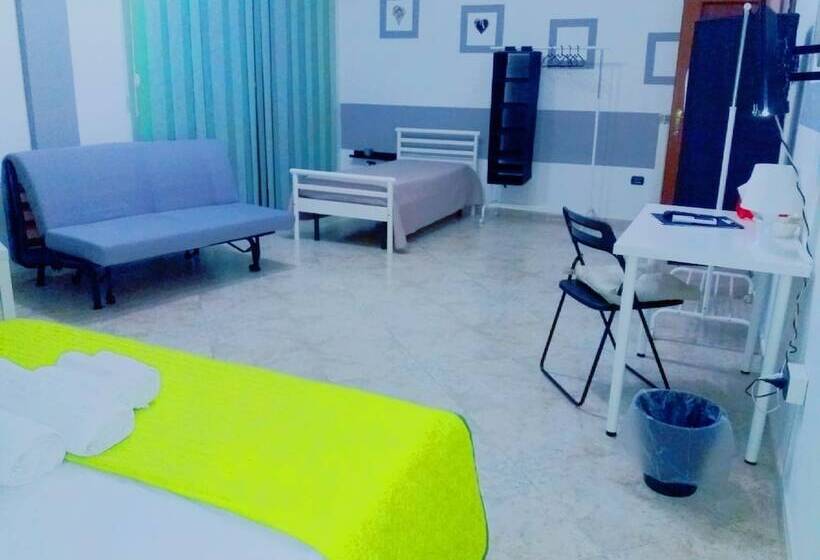 تختخواب و صبحانه 600 Passi Dalla Reggia