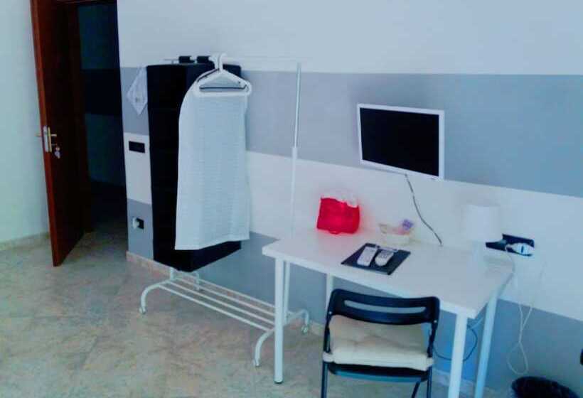 تختخواب و صبحانه 600 Passi Dalla Reggia