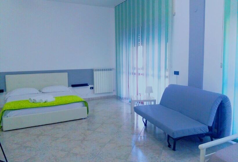 تختخواب و صبحانه 600 Passi Dalla Reggia