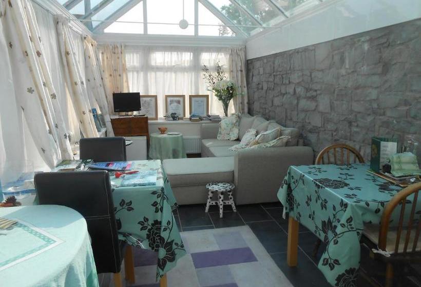 مبيت وإفطار Lletygwilym, Heol Dwr