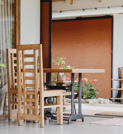 Bed and Breakfast The One Ella