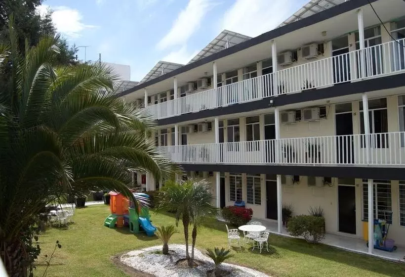 هتل Del Alba Inn & Suites