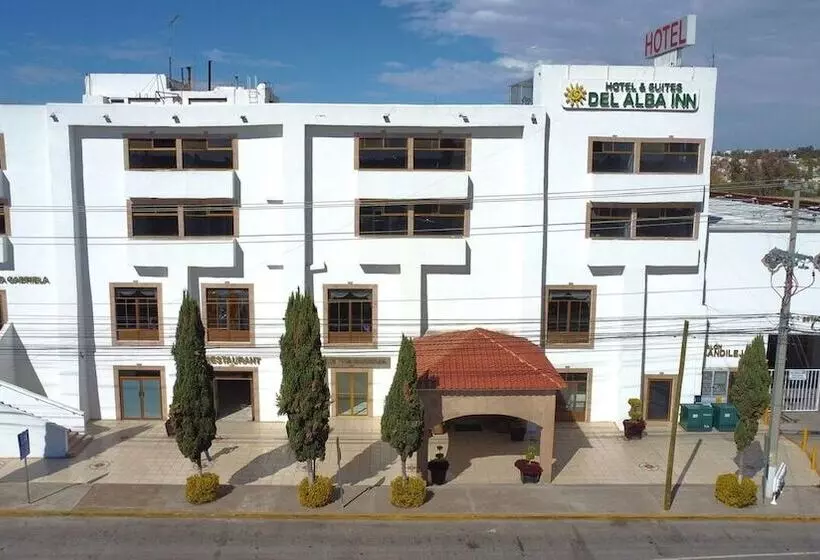 هتل Del Alba Inn & Suites