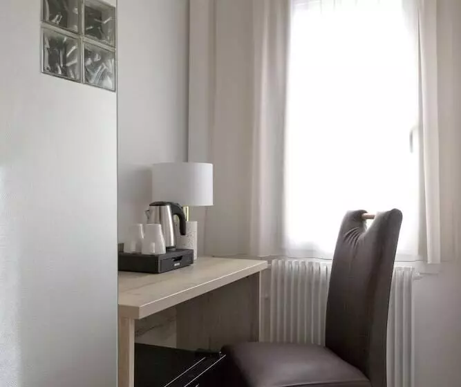 ホテル Hôtel Du Golfe Sete Balaruc