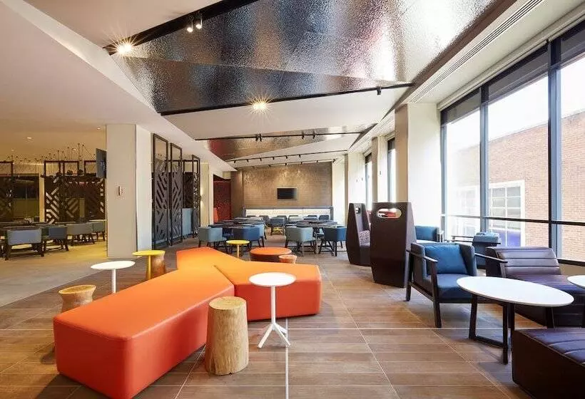 Hotel Holiday Inn Express Adelaide City Centre, An Ihg - Adelaide