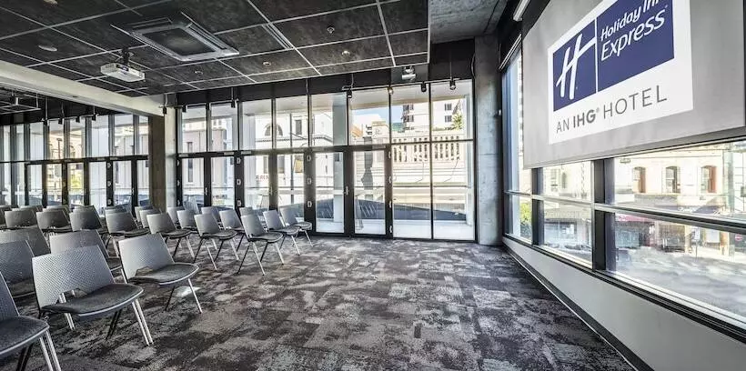 ホテル Holiday Inn Express Adelaide City Centre, An Ihg