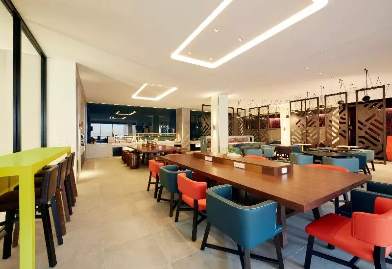 ホテル Holiday Inn Express Adelaide City Centre, An Ihg