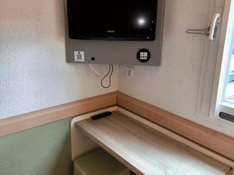 هتل Ibis Budget Lons Le Saunier