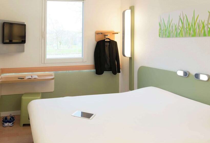 Отель Ibis Budget Lons Le Saunier