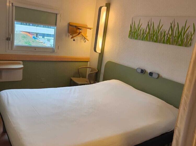 Отель Ibis Budget Lons Le Saunier