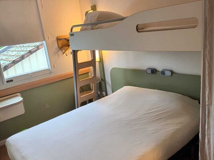 Отель Ibis Budget Lons Le Saunier