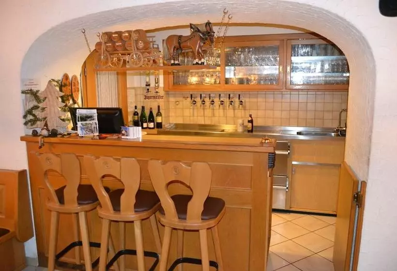 Hotelli Restaurant Straussen